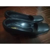 ราคา (ส่งต่อ/มือสองสภาพดี) รองเท้าคัชชูสีดำ bata หัวตัด ส้น 2 นิ้ว (2290210658)