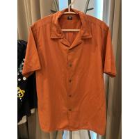 ราคา เสื้อเชิ๊ตแขนสั้นผู้ชาย Uniqlo สีส้มอิฐ used (44206757135)