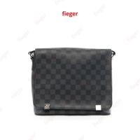 ราคา [ของแท้] LV DISTRICT MESSENGER PM GRAPHITE DAMIER CANVAS SHW มีใบรับประกัน ตรวจสอบได้ทุกใบ (44223565896)