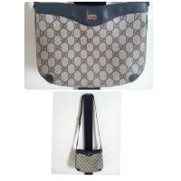 ราคา Gucci แท้ มือสอง สภาพสวย ❌อ่านรายละเอียดและดูรูปให้ครบก่อนสั่งซื้อ❌ (6556929185)