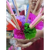ราคา ดอกไม้ธูปเทียนลอยกระทง ( ใหม่ ดอกไม้กระทงคละสี ธูปเทียนในดอกเดียวกัน) 1แพ็ค 10 ดอก ลอยกระทง พร้อมส่งจากไทย (43000642420)