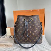 ราคา กระเป๋า Louis Vuitton ของแท้ NéoNoé MM มือสอง อุปกรณ์ครบ สีนี้ยังมีขายในช้อปไทย (27777469490)