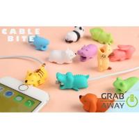 ราคา แบตเต็มเร็ว Cable bite ที่กันสายหัก ตัวถนอมสายชาร์จลายการ์ตูน และ คริสต์มาส แบบคละลายสุ่ม (26354983958)