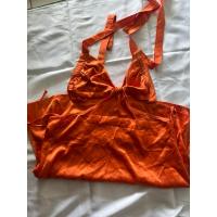 ราคา เดรสสีส้มผ้าซาตินแบบผูกคอผูกหลัง (27073148458)
