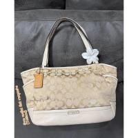 ราคา กระเป๋า Coach Vintage(F23297)แท้สีครีม(มีตำหนิ ขอบยาแนวไม่เรียบร้อย ผ่านการทำสีมาค่ะ เลื่อนดูภาพอ่านรายละเอียดก่อนค่ะ) (29090510350)