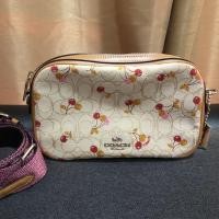 ราคา ลดกระหน่ำCoach Crossbody ลาย Limited ผ้าลาย C+Cherry แบรนด์แท้ 100% (7916065336)