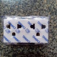 ราคา ปลั๊กกราวน์คู่ PCH-904N ตราช้าง chang/52.-/8858765210125 (14334472000)