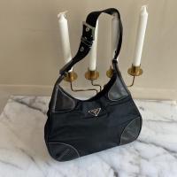 ราคา Hobo Nylon Prada Vintage (16620578780)