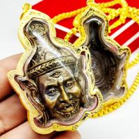 ราคา เศียรปู่ตาไฟ หลวงปู่กาหลงเขี้ยวแก้ว วัดเขาแหลม งานเลี่ยมทองไมครอนเกรดAกันน้ำ ท่านเป็นพระเกจิอาจารย์ที่มีเขี้ยวแก้วเป็นขอ (17505060477)