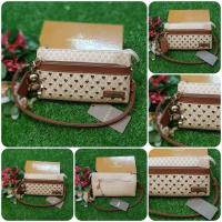ราคา Aisikadan สะพายข้างแบบ2สายสะพาย มี3ซิป ขนาด 10”พร้อมหมีห้อยกระเป๋า (1114217423)