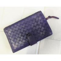 ราคา *แท้* กระเป๋าสตางค์ ใบกลาง bottega สีม่วง มือสอง (25811493174)