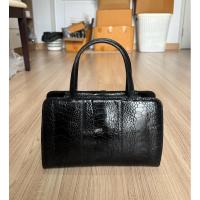 ราคา กระเป๋าหนังแข้งนกแท้งานแบรนด์ LOEWE วินเทจ ของแท้% สภาพยังสวย ไม่มีตำหนิปริแตกขาด✨ (28908114794)