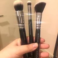 ราคา Used แปรงแต่งหน้า set 3 ชิ้น ของ Zoeva (4638460992)