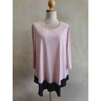 ราคา FF05146 เสื้อผ้ามือสอง สีชมพูลายจุด แบรนด์ ADRIANNA PAPELL อก 44-48 นิ้ว (22189399520)