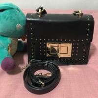 ราคา กระเป๋าสะพายข้างแต่งอะไหล่ทอง (1252371694)