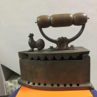 ราคา เตารีดทองเหลืองโบราณ 9รู (1647541312)