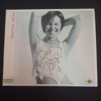 ราคา Cd ซีดีเพลงไทย ทาทา ยัง TATA YOUNG [มีลายเซ็น]** (24458984837)
