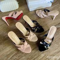 ราคา KC22482 รองเท้าส้นสูง วัสดุหนังเงานิ่ม ส้นสูง 4.5 นิ้ว เสริมหน้า 1 นิ้ว (43700589924)
