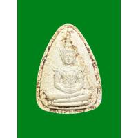 ราคา พระแก้วมรกต รุ่นสำเร็จแก้ว หลวงปู่พรหมมา วัดสวนหินผานางคอย จ.อุบลราชธานี ปี2537 (42204035856)