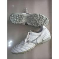 ราคา Mizuno รองเท้าเตะบอล ร้อยปุ่ม ยาว 28cm EU43 มือสอง ของแท้ 100% (41272803715)