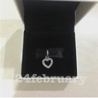 ราคา Pandora Sparkling heart pendent charm Used like new 80% ส่งต่อชาร์มรูปหัวใจของแท้ (1129898723)