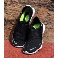 ราคา nike free rn flyknit 3.0 ของแท้100% (5647448575)