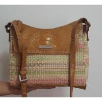 ราคา กระเป๋างานสานผสมหนังแท้ สะพายได้ Liz claiborne แท้ สภาพมือ 1 ** 169 บาท ส่งฟรี** (7205278062)