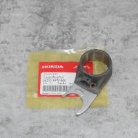 ราคา ก้ามปูเปลี่ยนเกียร์ เวฟ100 แท้ศูนย์ฮอนด้า ราคา/1ชิ้น 24211-KFM-900 (19294141380)