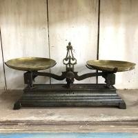 ราคา Vintage ตาชั่งโบรณ Force 2 kilog จานทองเหลืองแท้ ตาชั่งวินเทจ (22829619235)