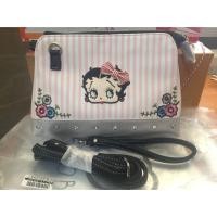 ราคา กระเป๋าแบรนด์แท้ Betty Boop หนังสวยนิ่มมาก สะพายข้างได้ คล้องมือได้ (1927753495)