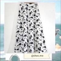 ราคา กระโปรงทรงเอยาวสีขาวลายดอกสีดำคลาสสิค (22374706292)