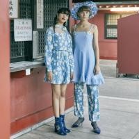 ราคา เดรสลายดอก Daisy สีฟ้า จีบพลีท Lyn Around (4900165105)