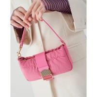 ราคา Charles & Keith Aspen Ruched Phone Pouch - Pink (23370023928)