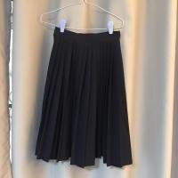 ราคา กระโปรงพลีท(ร้านนิสิต) ใหม่มาก เอวตะขอสีกรม (7395870837)