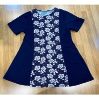 ราคา เดรสสาวอวบแขนสั้น คนอ้วน ไซส์ใหญ่ อก 46 นิ้ว ยาว 35 นิ้ว บ่า 5 นิ้ว แขน 1นิ้ว สีน้ำเงินลายดอกไม้ กระโปรงทรงบาน ของมือสอง (24359496430)