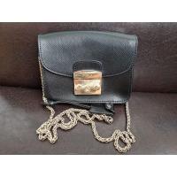 ราคา FURLA METROPOLIS crossbody สีดำ (มือสอง /แท้ 100%) (6588356820)