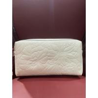 ราคา กระเป๋าเครื่องสำอางค์ Estee lauder แท้ (47700992693)