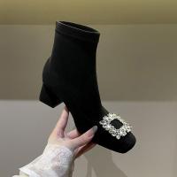 ราคา สไตล์ตะวันตกสแควร์หัวเข็มขัด พลอยเทียม สั้นรองเท้าผู้หญิงส้นหนาบางรองเท้ายืดหยุ่นรองเท้าฤดูใบไม้ร่วงฤดูหนาวเกาหลีรุ่นชี้หนังนิ่ม Classy รองเท้าส้นสูง (47502327808)