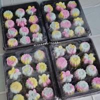 ราคา ขนมสัมปันนี ขนมไทยโบราณ อบเทียนหอม รสชาติละมุน ราคาส่ง 100ชิ้นค่ะ วันอาทิตย์ไม่ส่งของนะคะ (5457776019)