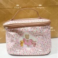 ราคา กระเป๋าเครื่องสำอางผ้าเคลือบ marron cream (27626920975)