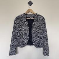 ราคา เสือสูทผู้หญิง H&M size 32 (มือสอง) (7594195215)