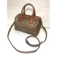 ราคา กระเป๋าสะพายข้าง sale ขนาดประมาณฐาน9สูง5.5นิ้ว แต่สายยาวเป็นสายเทียบ งานมือสองตามสภาพการใช้งาน ขอคนรับได้ (41657347707)