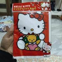 ราคา ถุงพลาสติก "Hello Kitty Everyday Bag" ซึ่งเป็นถุงอเนกประสงค์ลาย Hello Kitty (43174267655)