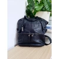 ราคา กระเป๋ามือสอง แบรนด์แท้ Breal เป้สีดำ หนังแท้ ซับในแบรนด์ ช่องหลัก 3 ช่อง หนังและอะไหล่มีรอยใช้งาน ซับในสะอาด (25976151685)