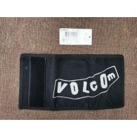 ราคา กระเป๋าส​ตางค์​ Volcom สีดำของแท้ (4656446777)