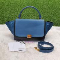 ราคา Celine Trapeze Small Blue Bag มือสองสภาพดี (27656882367)