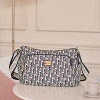 ราคา Henneybear-H1165 รุ่น AMONA ลาย HB กระเป๋าสะพายข้าง กระเป๋าถือ มาพร้อมสายสปอร์ตสุดพรีเมี่ยม COD (25612576375)