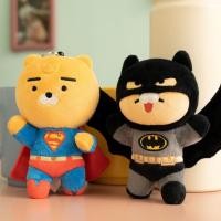 ราคา (พร้อมส่ง) DC x Kakao friends พวงกุญแจตุ๊กตาไรอัน ชุนซิก ซุปเปอร์แมน แบทเมน (12699138575)
