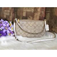 ราคา MESSICO TOP HANDLE POUCH IN SIGNATURE COACH F58321 (1412042535)