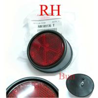 ราคา (ศูนย์แท้) ทับทิมท้ายข้างขวา มิตซูบิชิ สตราด้า 1995 1996 1998 - 2005 MITSUBISHI STRADA ทับทิมกันชน reflector MR109136 (9420568471)